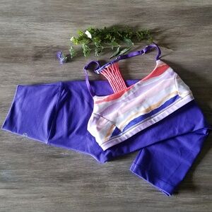 Lululemon bra. (No Leggings)